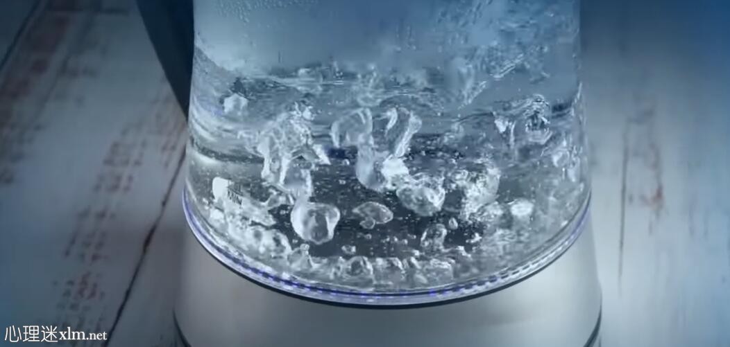 当你开始每天喝热水时，这将发生在你的身体上