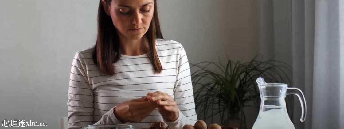 如果你是一名20-40岁的女性，你必须吃的9种食物